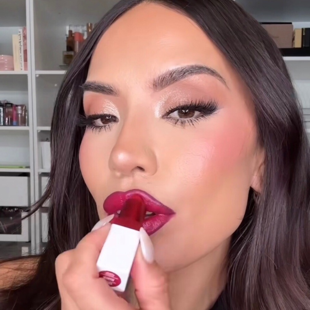 BNIB Smashbox Flash FX Lipstick - Reckless - Picture 5 of 9